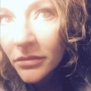 Meet your Posher, Becky